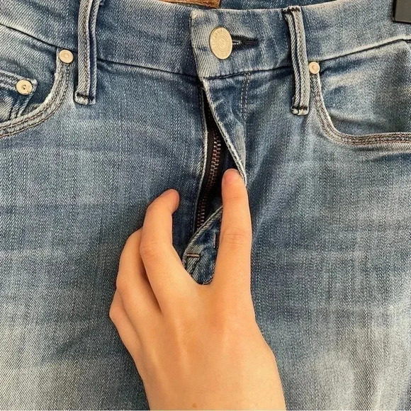 Mother The Looker Ankle Fray Blue Jeans in Birds of Paradise Wash Womens Size 26 - Picture 4 of 12